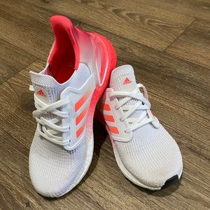 Adidas Ultraboost 10 Cloud White/ Signal Pink